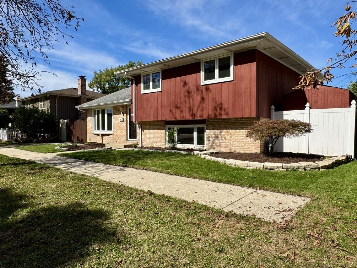 3008 W 110th Pl., Chicago, IL 60655