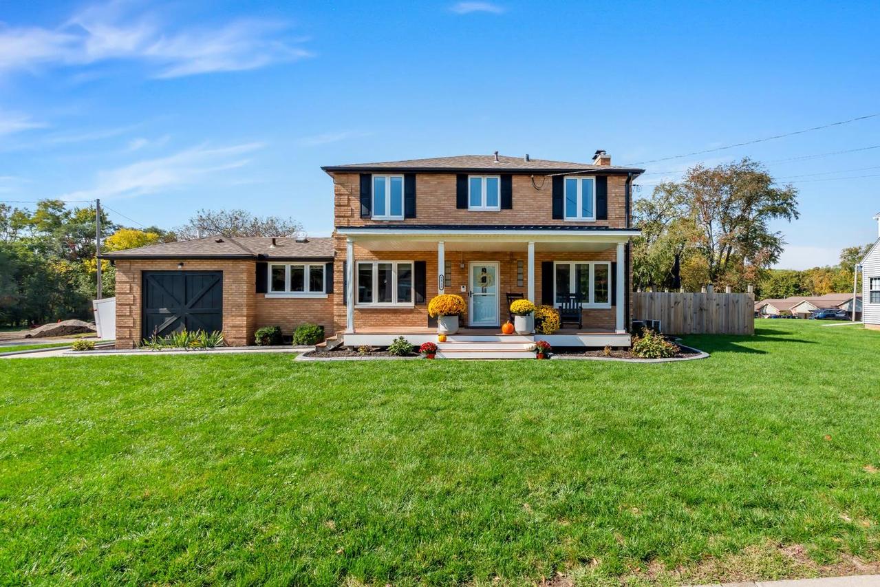 2315 10th St., East Moline, IL 61244