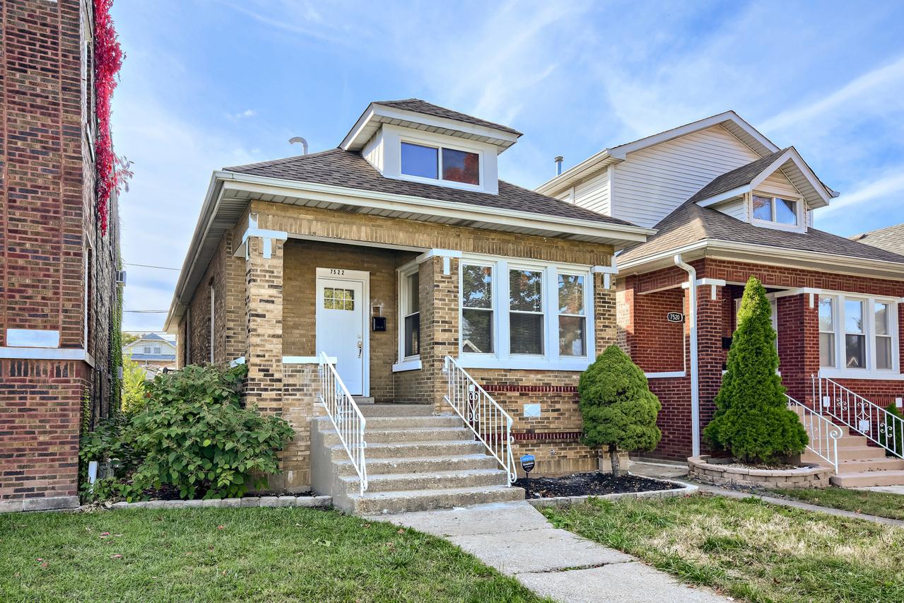 7522 S Carpenter St., Chicago, IL 60620