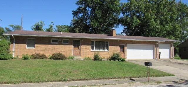 74 Hillcrest Dr., Clinton, IL 61727