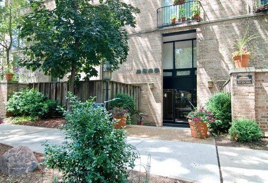2828 N Burling St. #206, Chicago, IL 60657