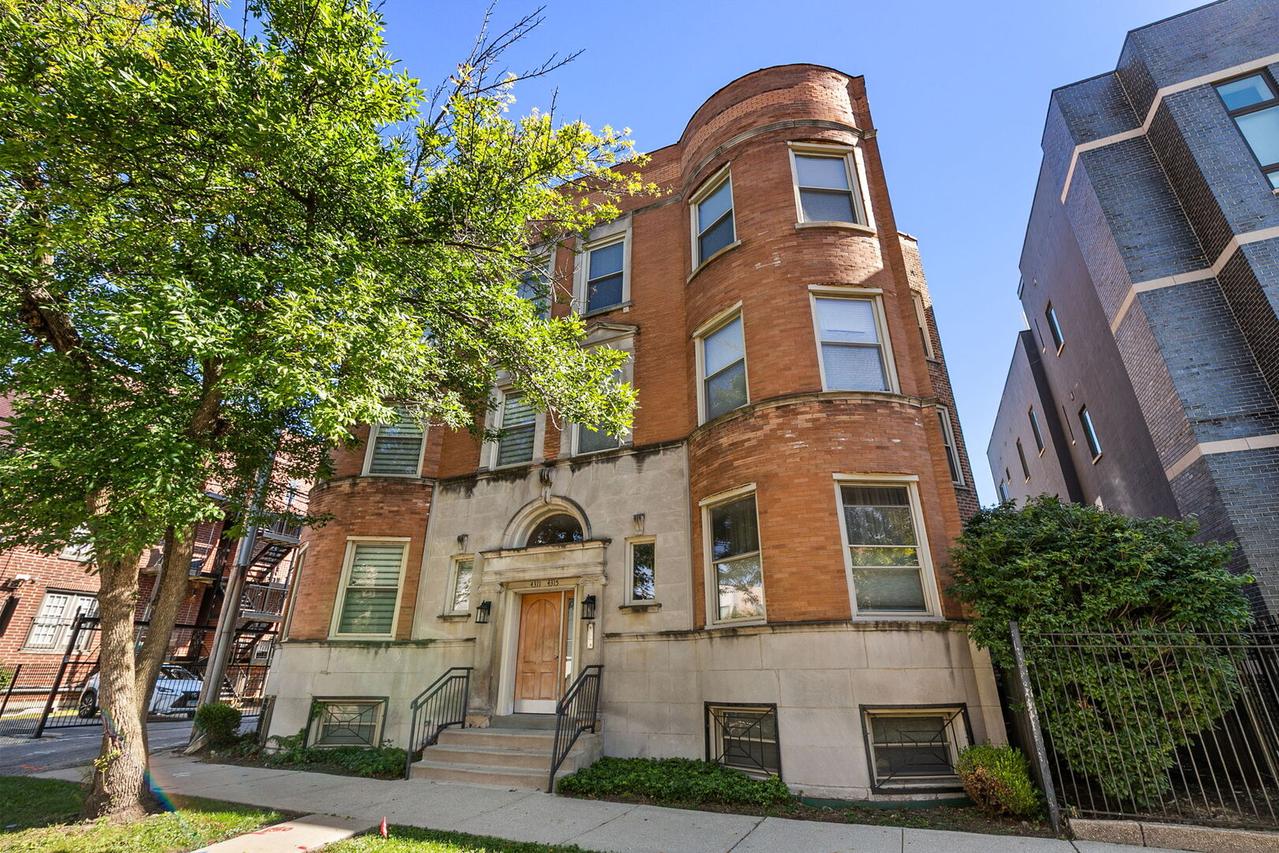 4311 S Forrestville Ave. #1N, Chicago, IL 60653
