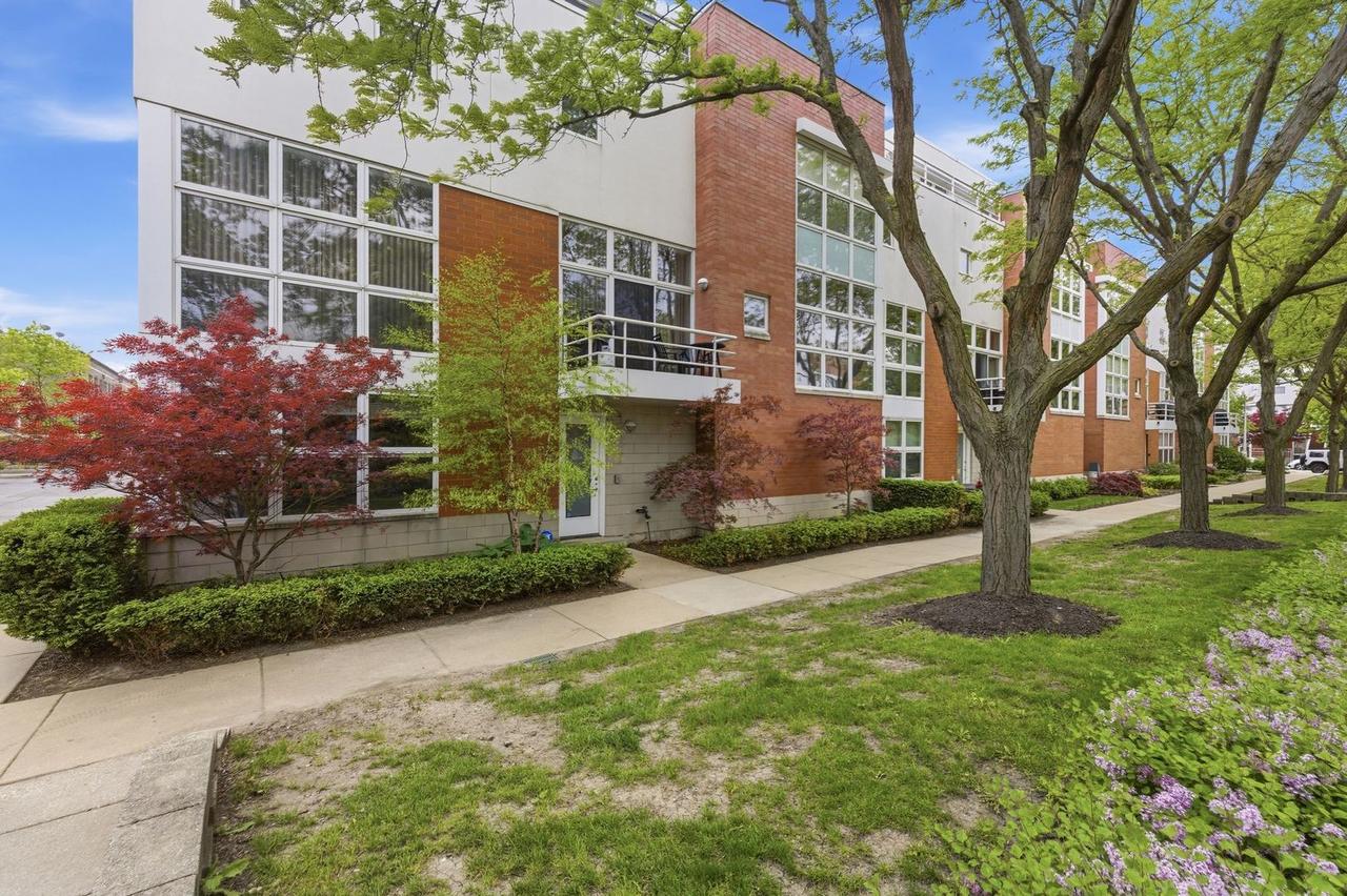 [Address Hidden by Seller], Chicago, IL 60657