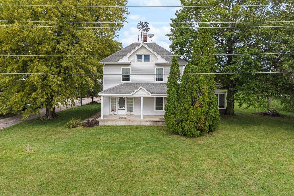 28525 94th Ave., Hillsdale, IL 61257