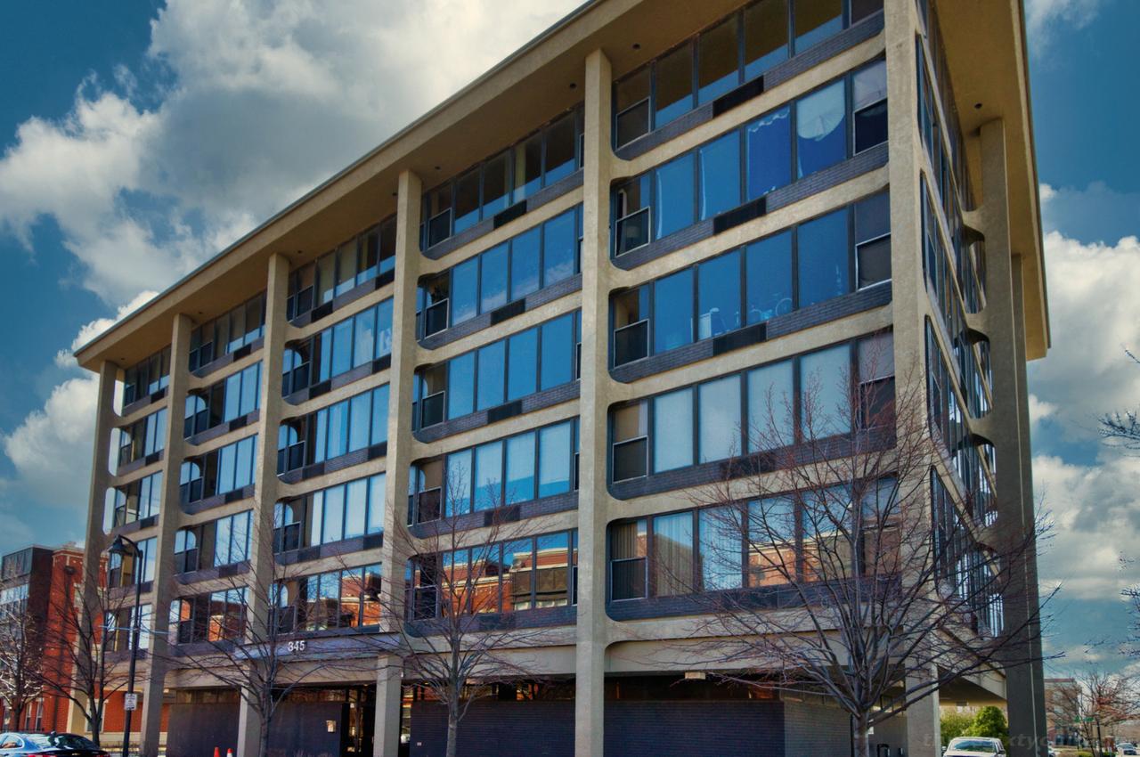 345 E Eastgate Pl. #604, Chicago, IL 60616