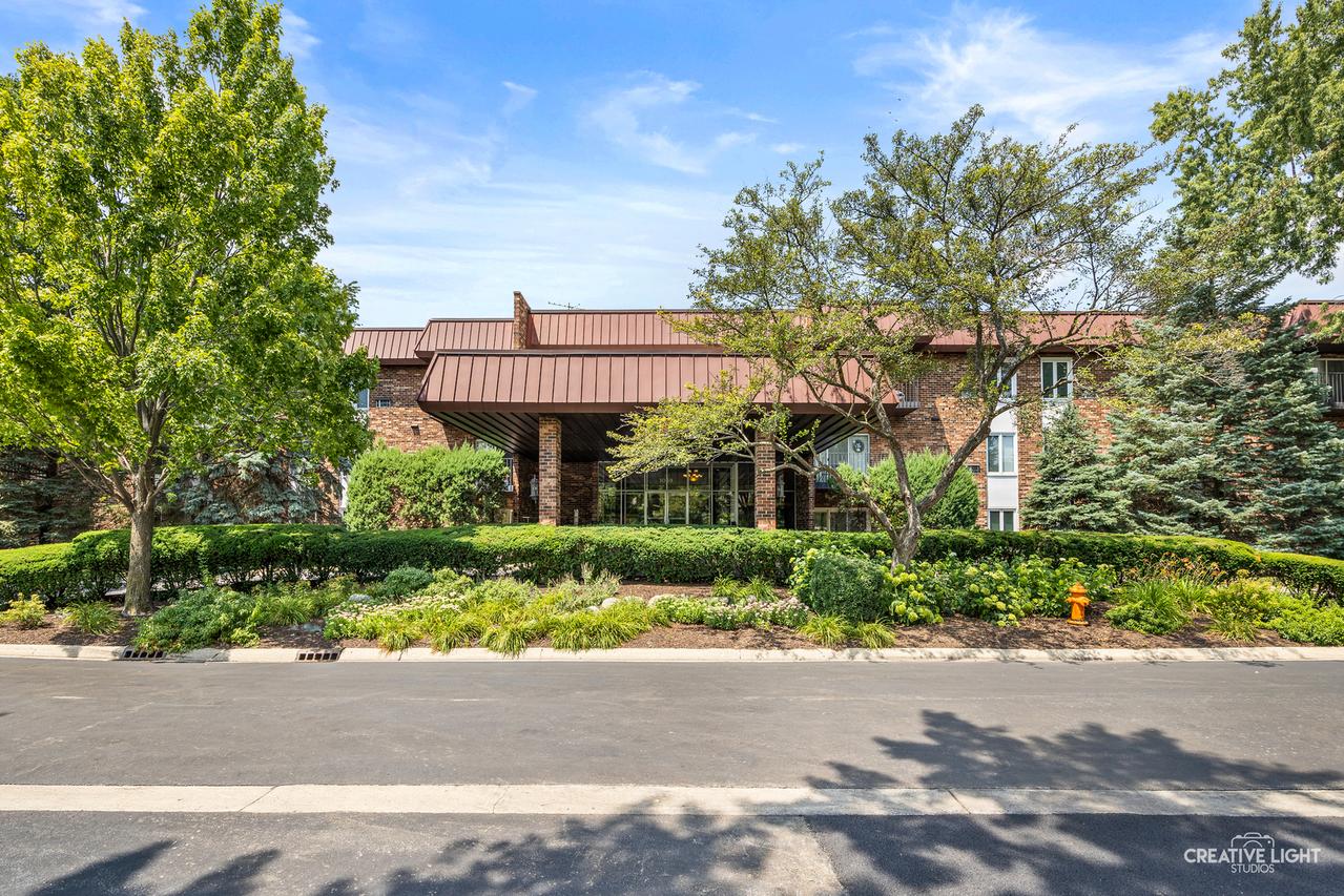 1049 W Ogden Ave. #207, Naperville, IL 60563