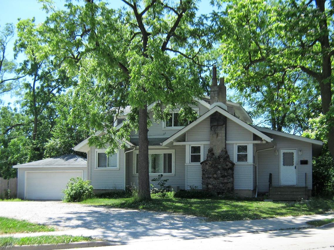 942 West Park Ave., Joliet, IL 60436