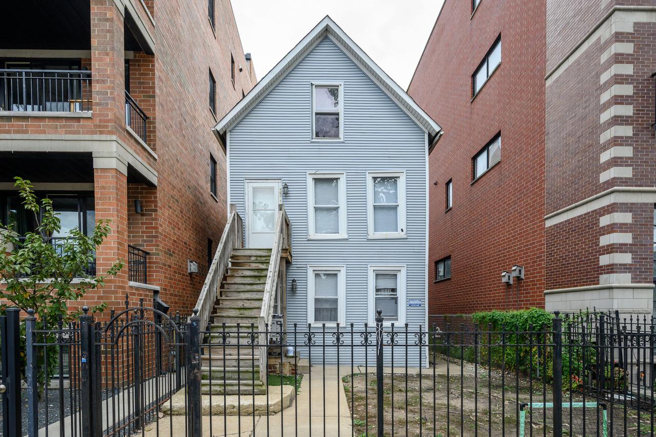3311 N Sheffield Ave., Chicago, IL 60657