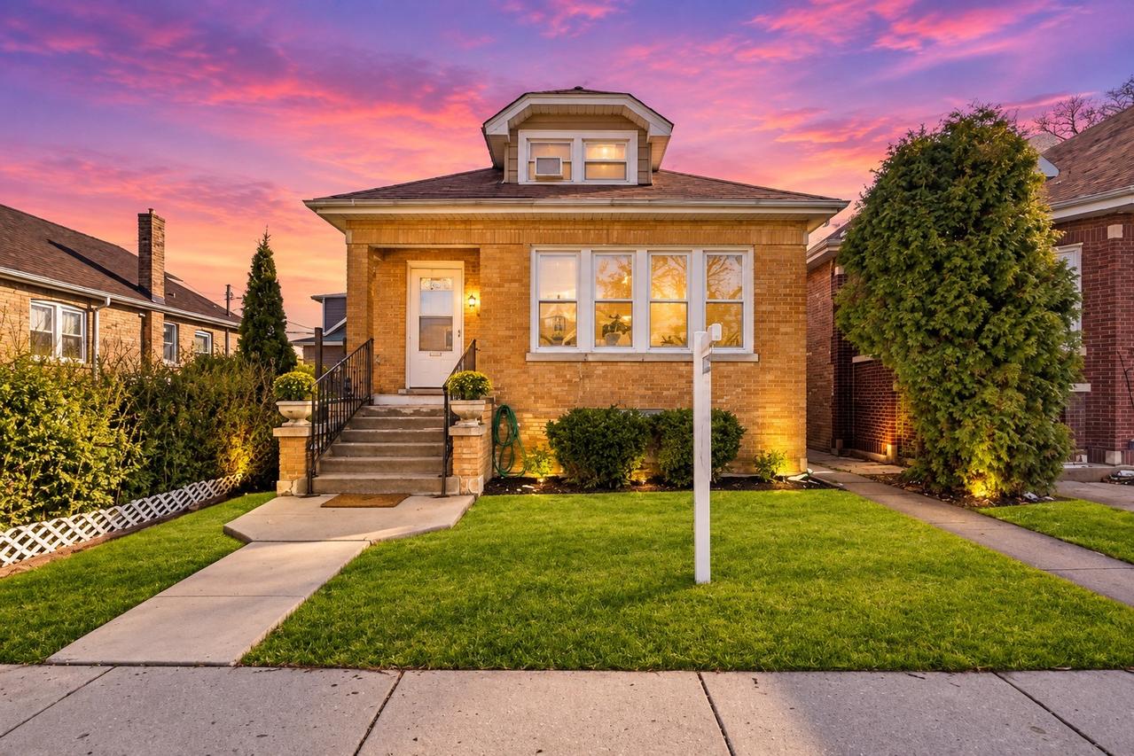 5349 W Fletcher St., Chicago, IL 60641