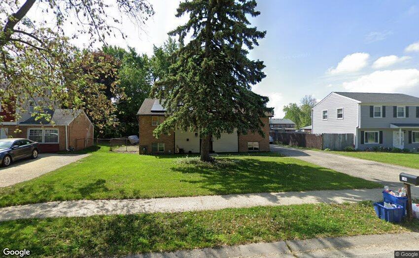 148 Oxford Rd., Bolingbrook, IL 60440
