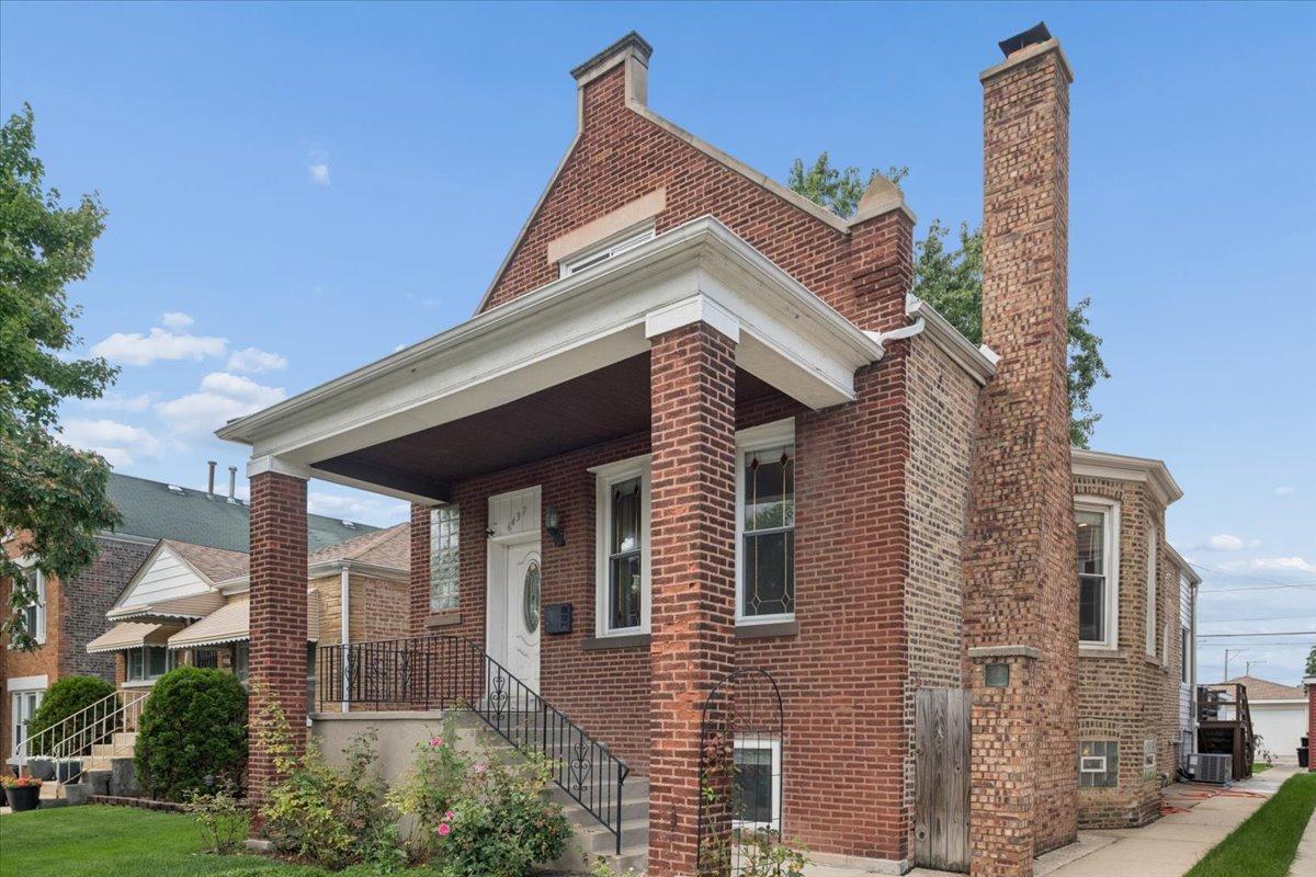 6437 26th St., Berwyn, IL 60402