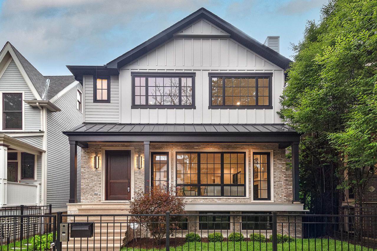 1907 W Cuyler Ave., Chicago, IL 60613