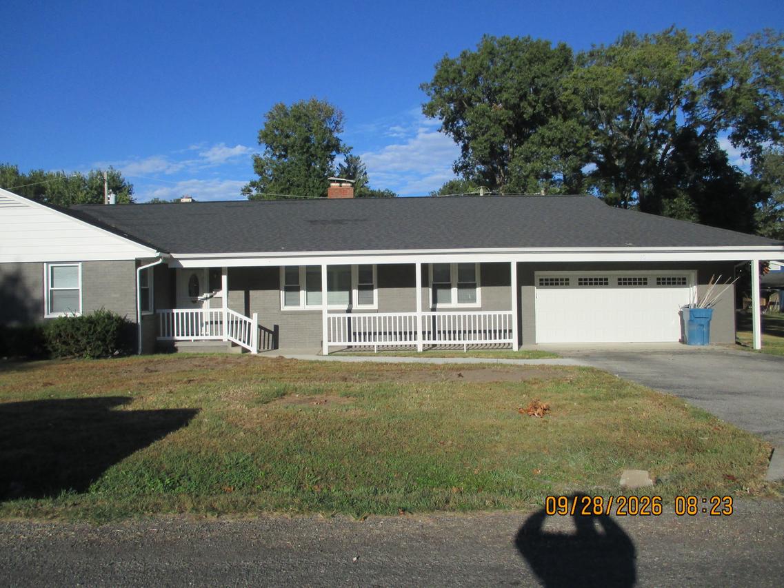 10 Lilac Dr., Centralia, IL 62801