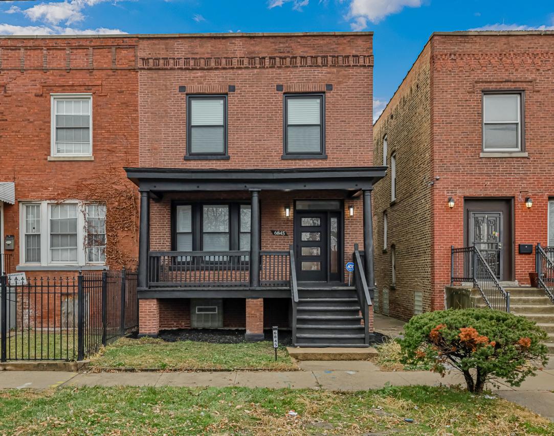 6845 S Saint Lawrence Ave., Chicago, IL 60637