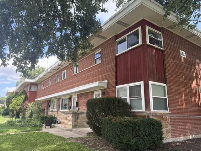 180 E Northwest Hwy. #A, Des Plaines, IL 60016