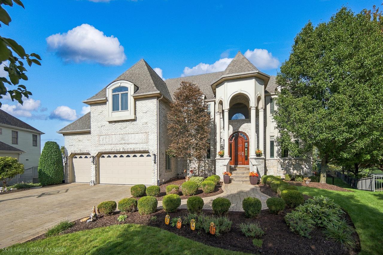 3131 Kewanee Ln., Naperville, IL 60564