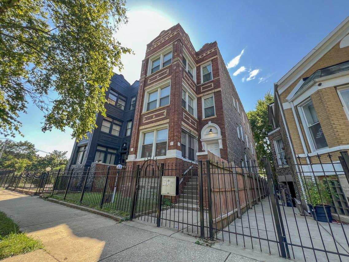 1856 S Avers Ave., Chicago, IL 60623