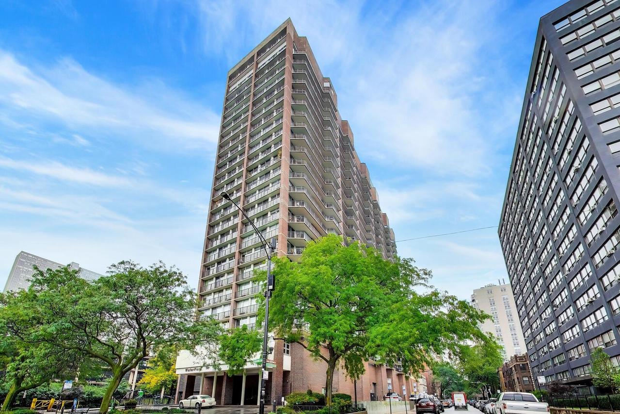 4170 N Marine Dr. #12K, Chicago, IL 60613