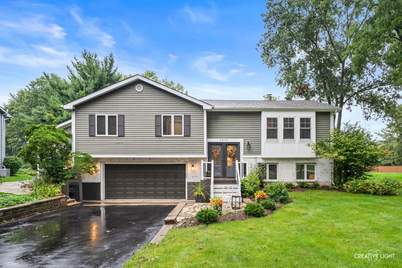 1879 Fays Ln., Sugar Grove, IL 60554