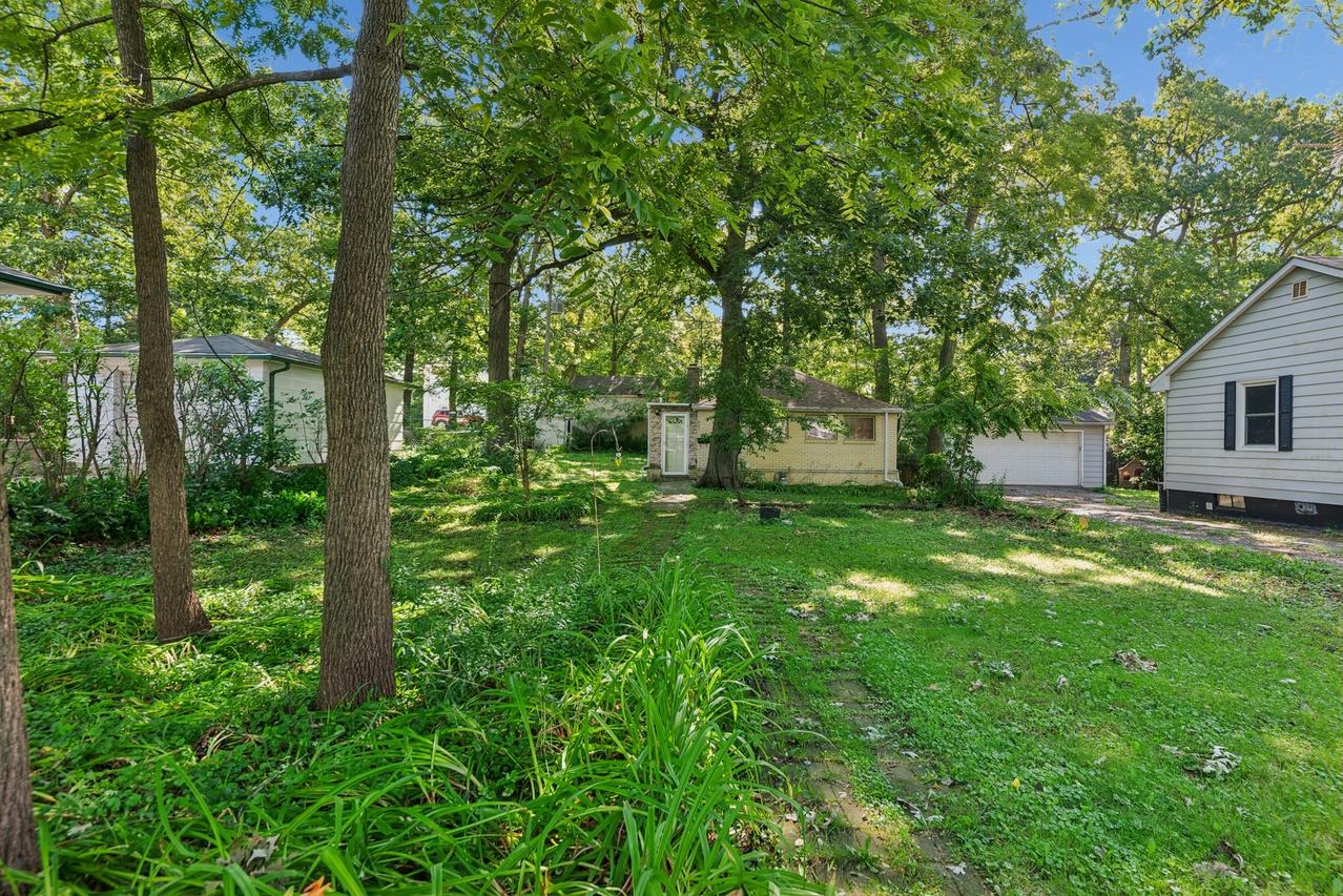 825 Kirkwood Ave., Winthrop Harbor, IL 60096