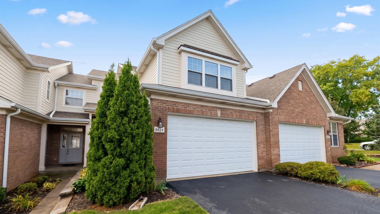 8424 Dawn Ln., Darien, IL 60561