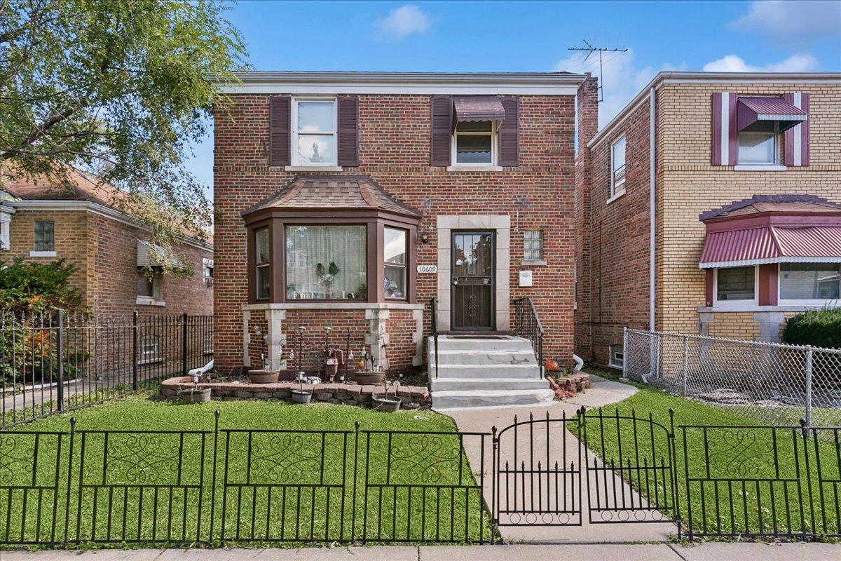 10609 S Indiana Ave., Chicago, IL 60628