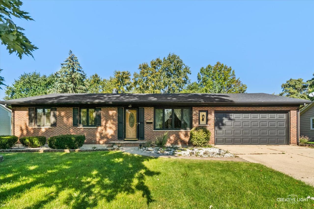 45 Fieldpoint Rd., Montgomery, IL 60538