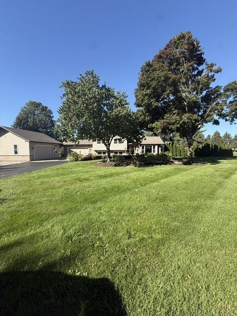 1N344 Stargrass Ln., Elburn, IL 60119