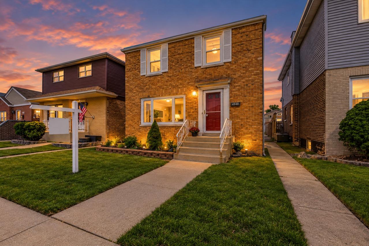 5227 S Neenah Ave., Chicago, IL 60638