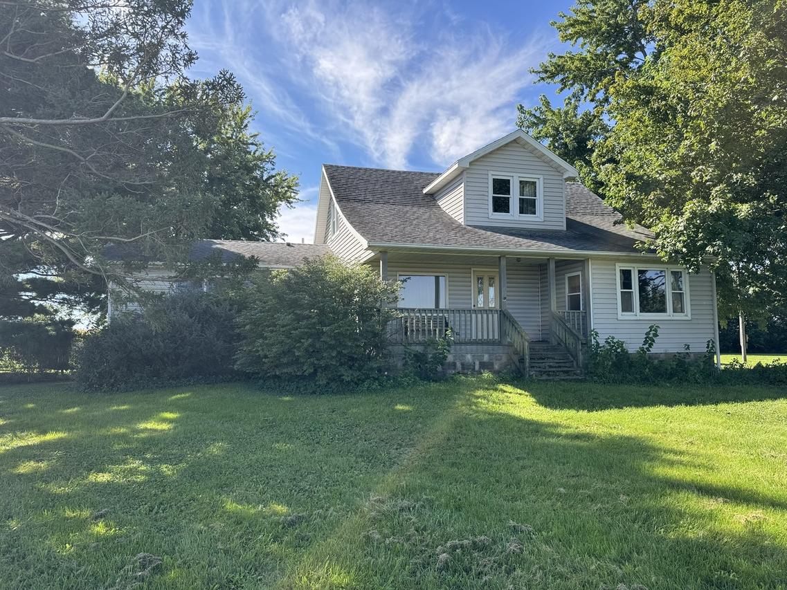423 E 300n Rd., Gibson City, IL 60936