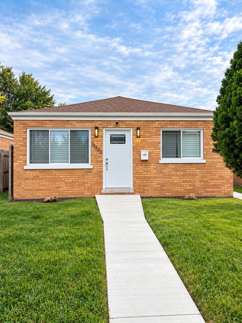 14733 Maplewood Ave., Harvey, IL 60426
