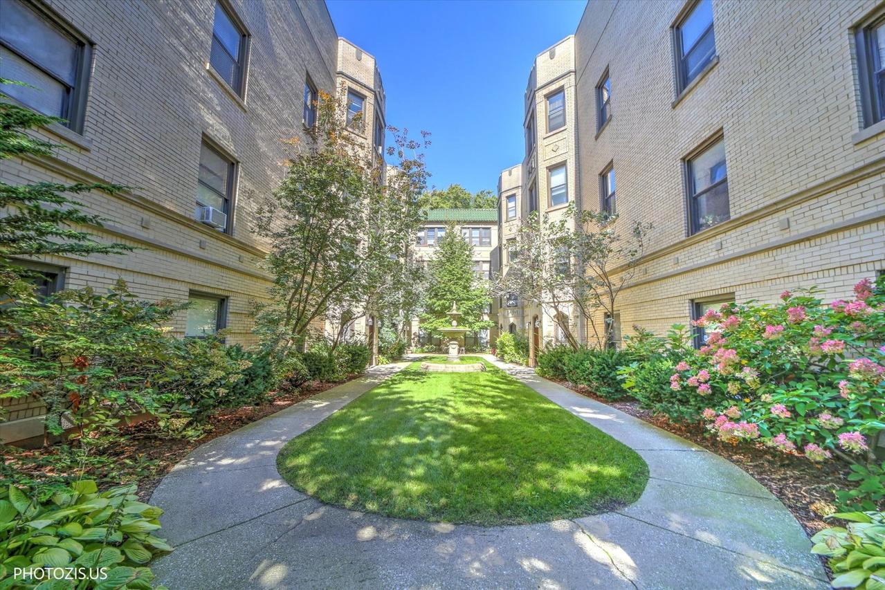 1530 W Fargo Ave. #3S, Chicago, IL 60626