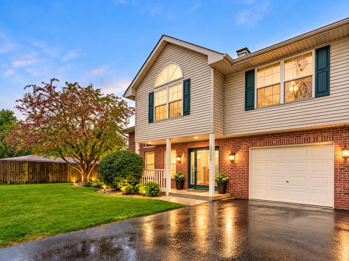 12554 S Arbor Dr., Alsip, IL 60803