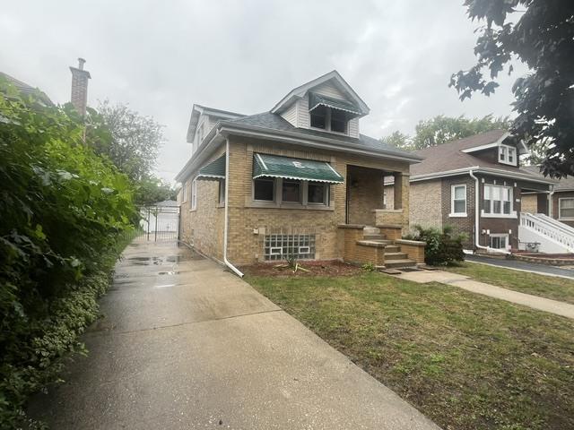 1430 S 10th Ave., Maywood, IL 60153
