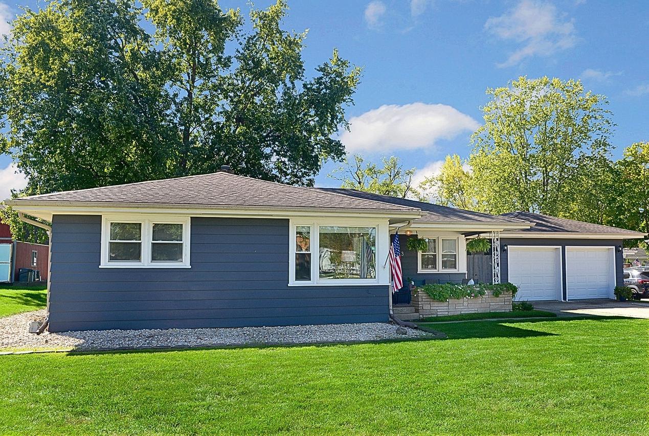 413 Hillside Ave., Ottawa, IL 61350