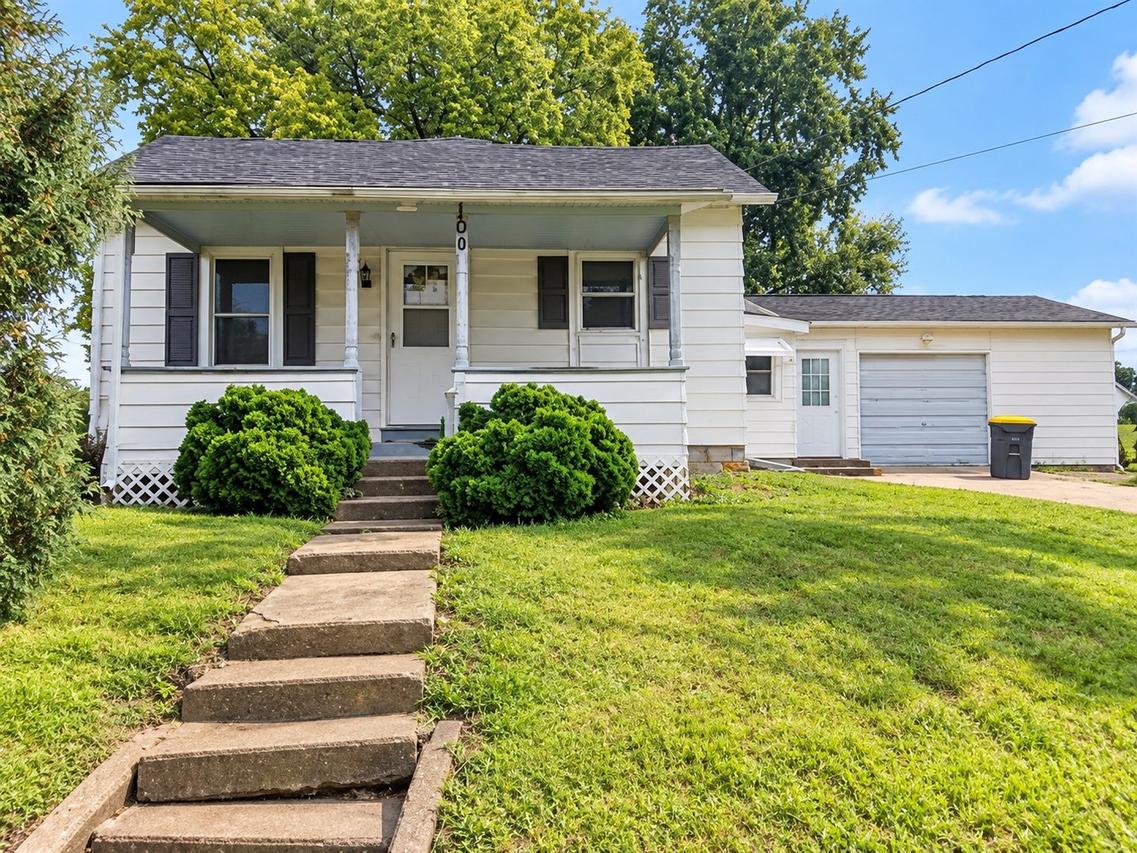 104 N Arthur St., Hanover, IL 61041