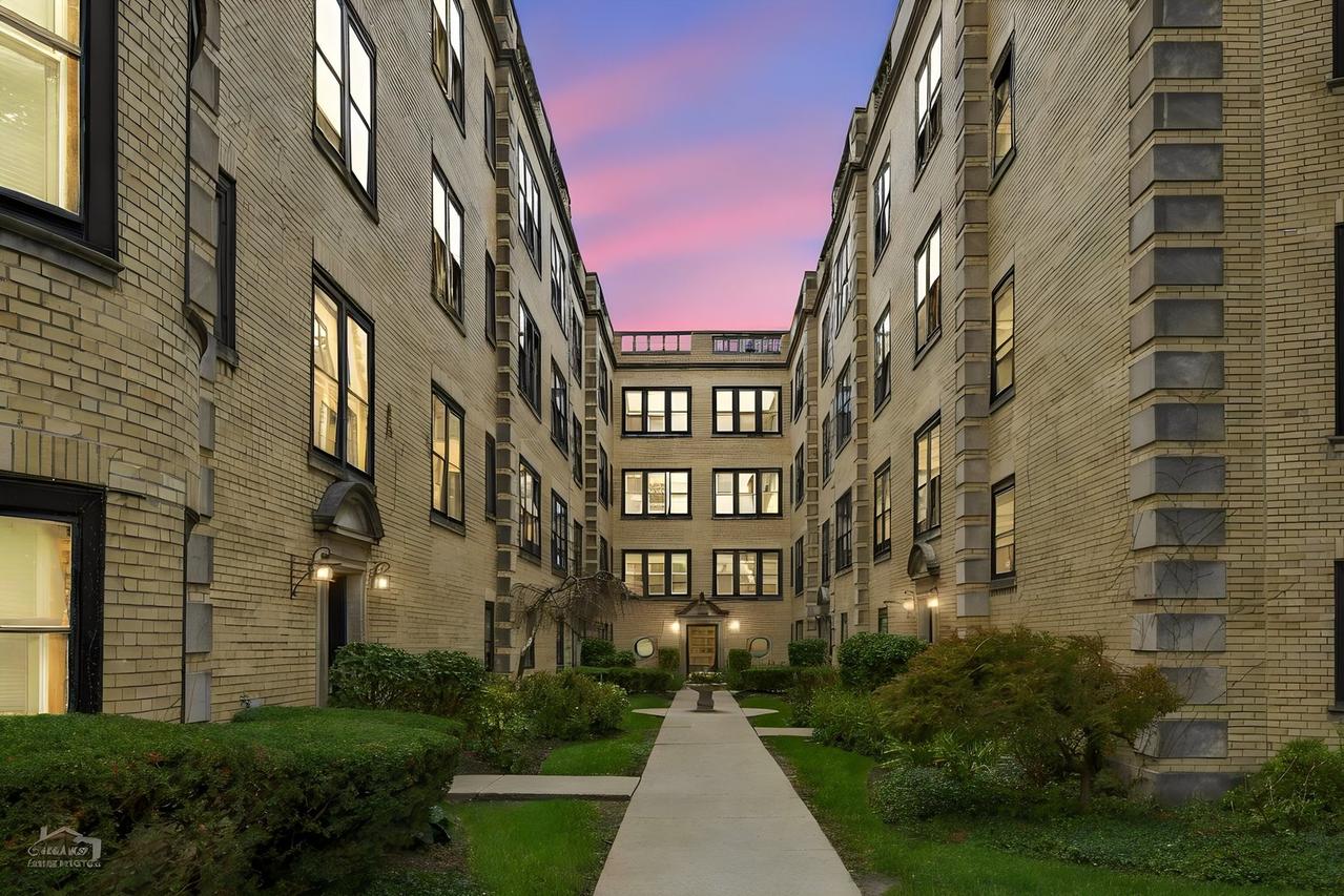 2540 N Kedzie Blvd. #308, Chicago, IL 60647