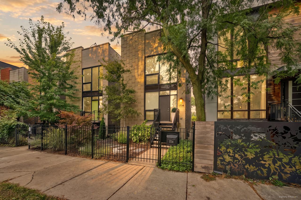 1734 N Humboldt Blvd., Chicago, IL 60647