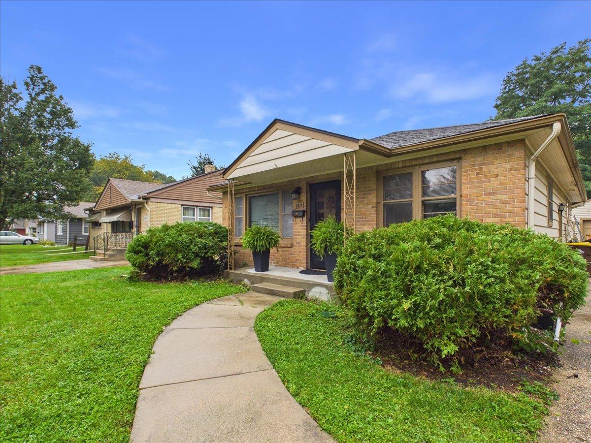 1411 Stratford Ave., Rockford, IL 61107