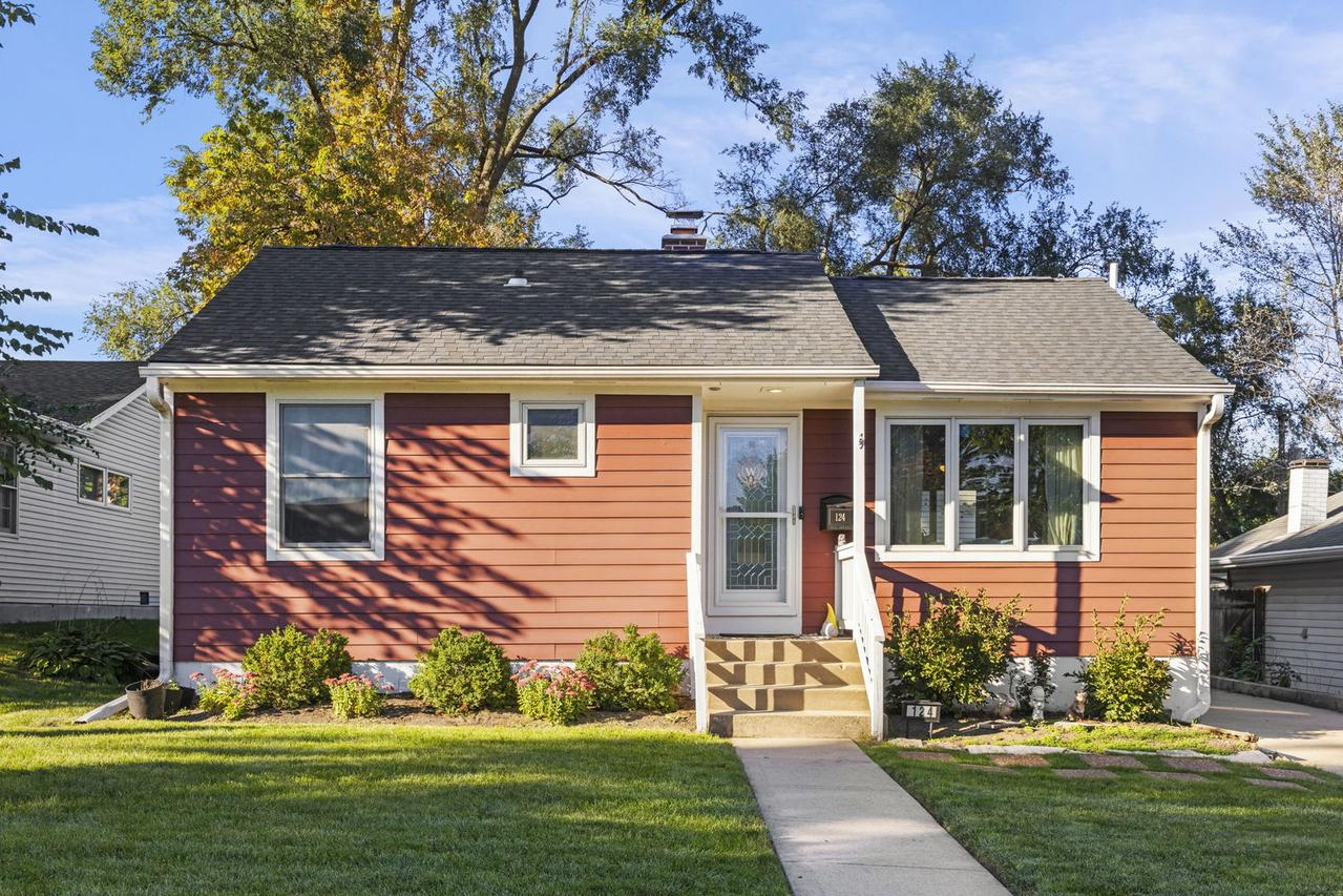 124 W Crystal Ave., Lombard, IL 60148