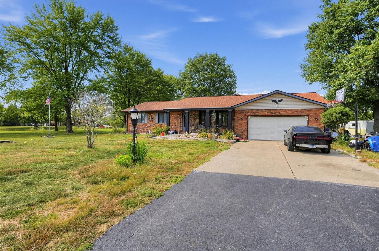 5 Bethany Dr., Troy, IL 62294