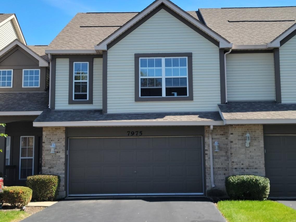 7975 Hedgewood Dr., Darien, IL 60561