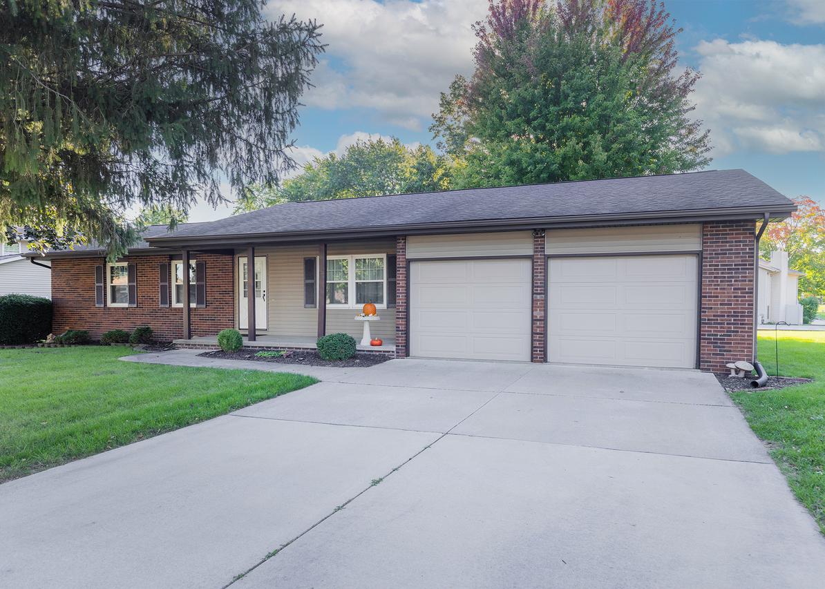 727 Blackbird Ct., Geneseo, IL 61254
