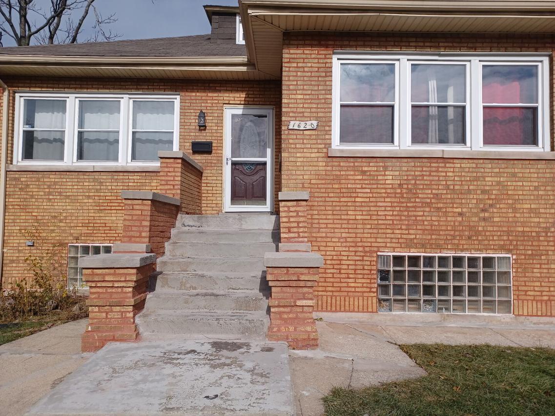 1620 W 77th St., Chicago, IL 60620