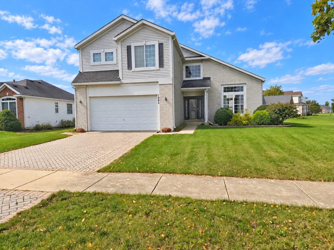 1904 N Monhegan Ave., Beecher, IL 60401