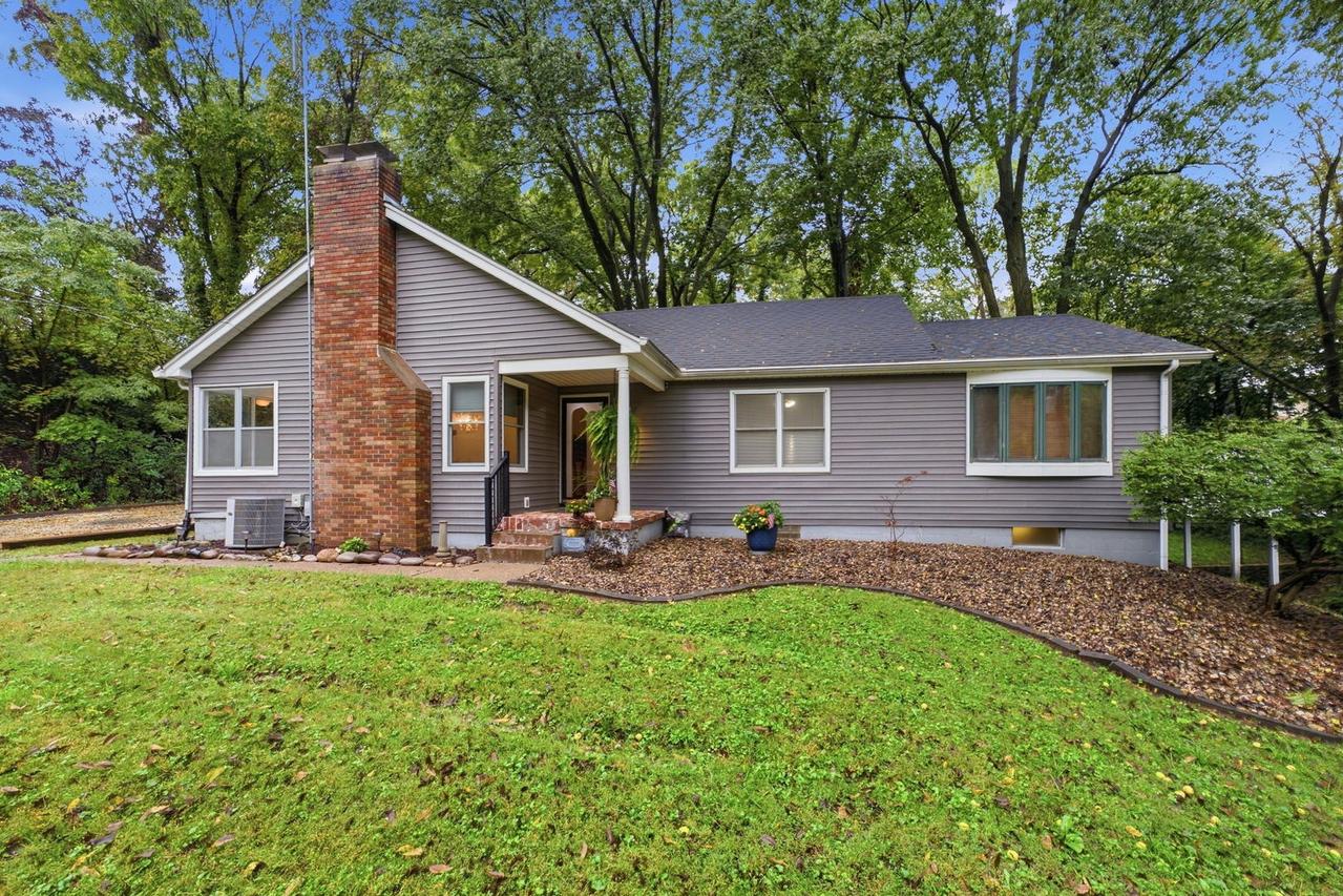 1315 34th St., Moline, IL 61265