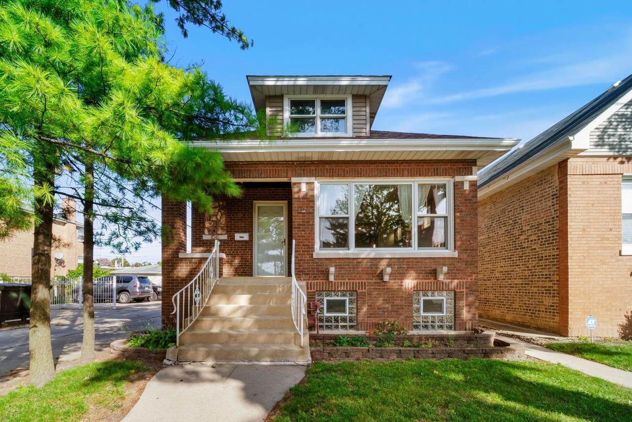 4345 N Marmora Ave., Chicago, IL 60634