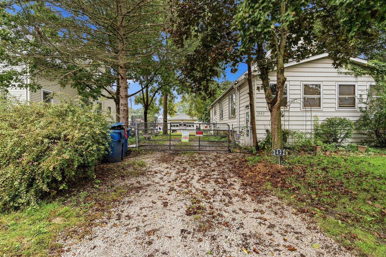 3422 Green St., Steger, IL 60475