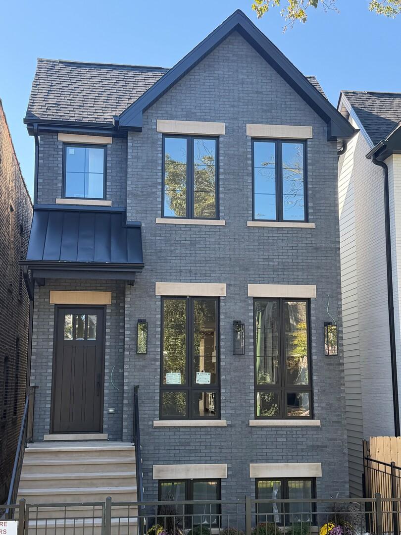2712 N Magnolia Ave., Chicago, IL 60614