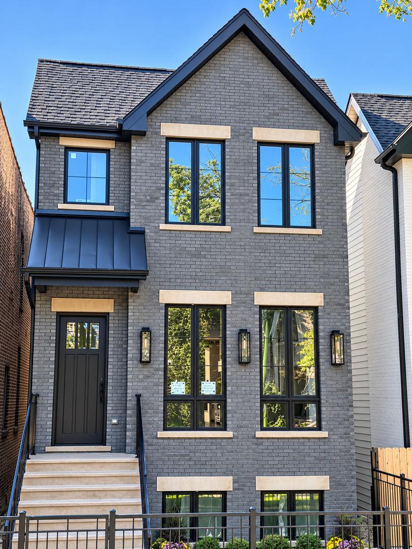 2712 N Magnolia Ave., Chicago, IL 60614